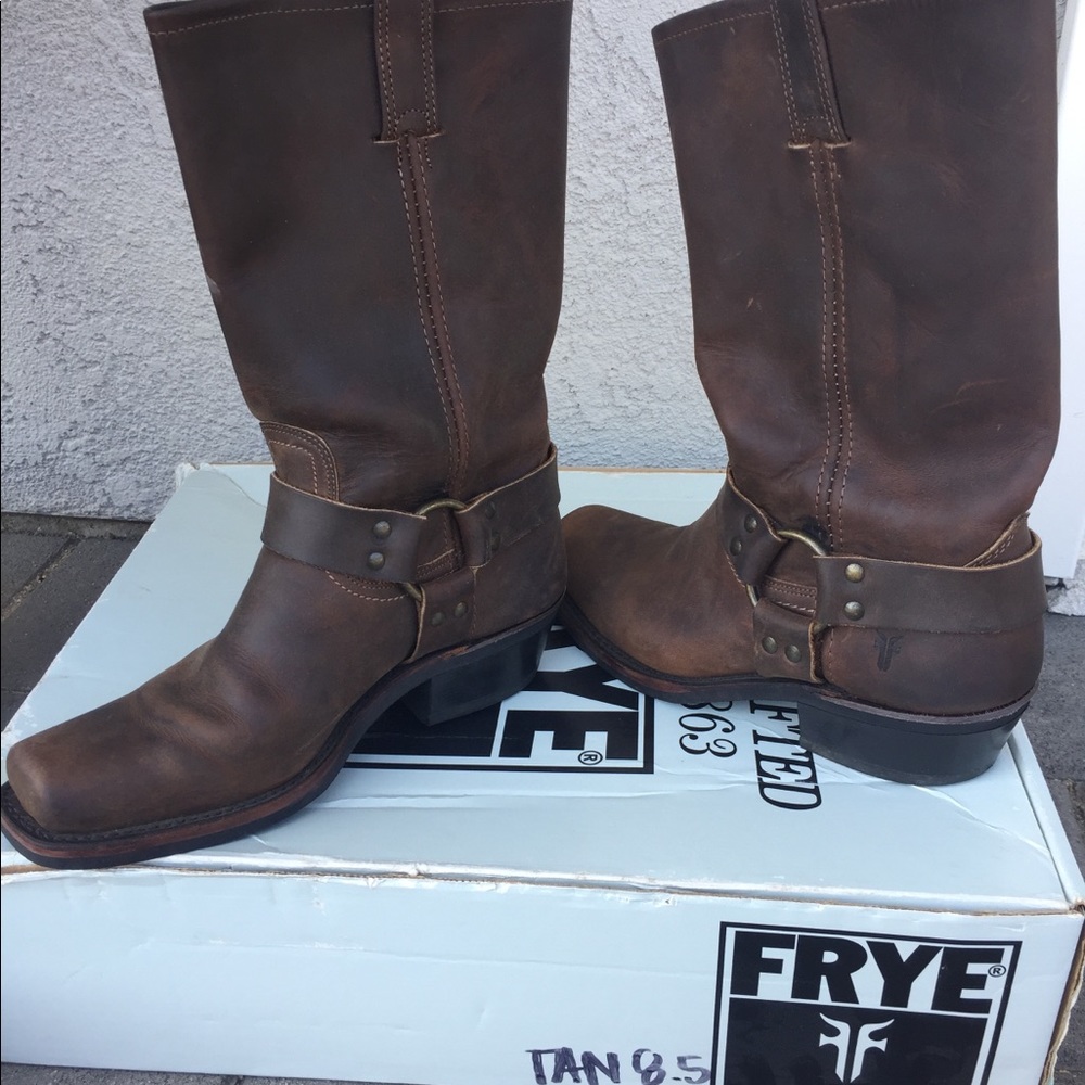 Frye Harness Boots Brown- 8.5